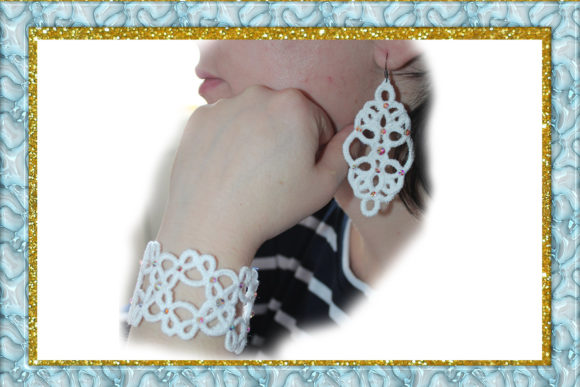 Evaluating Jewelry Set for Business Branding & Merchandise